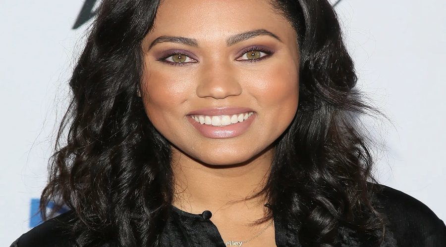 Ayesha Curry Age, Net Worth, Biography, Wiki, Relationship, Family