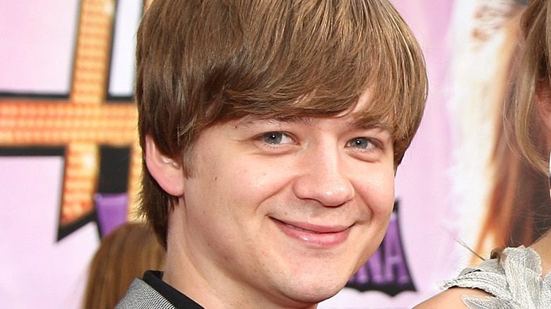 Jason Earles Age, Net Worth, Biography, Wiki, Relationship, Family