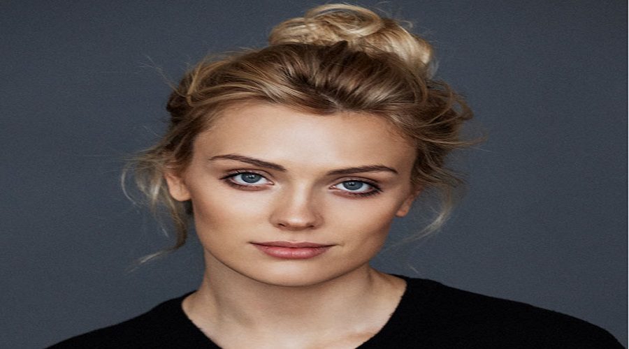 Wallis Day Age, Net Worth, Biography, Wiki, Relationship, Family