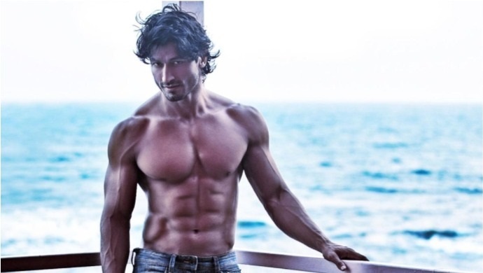 Vidyut Jammwal Height, Weight, Age, Girlfriend, Biography, Family